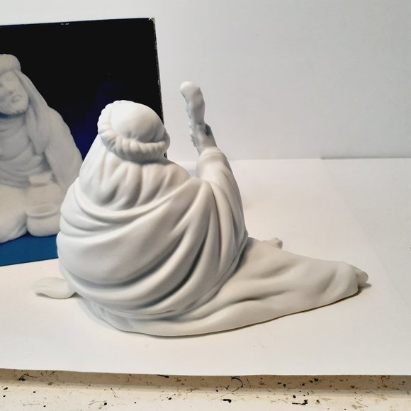 Avon Nativity Collectibles THE POOR MAN White Porcelain Bisque Figurine 1990 - Picture 8 of 14